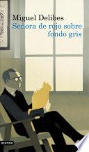 Señora de rojo sobre fondo gris